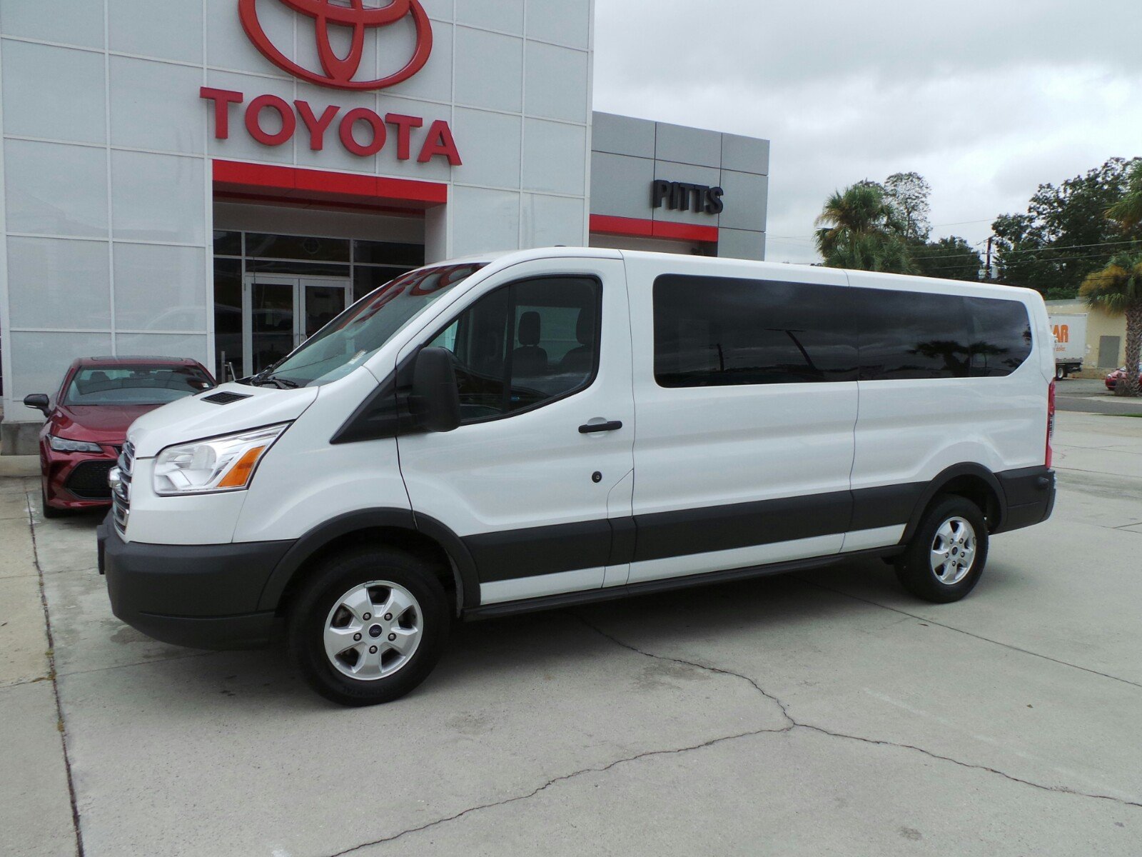 12 seat passenger van