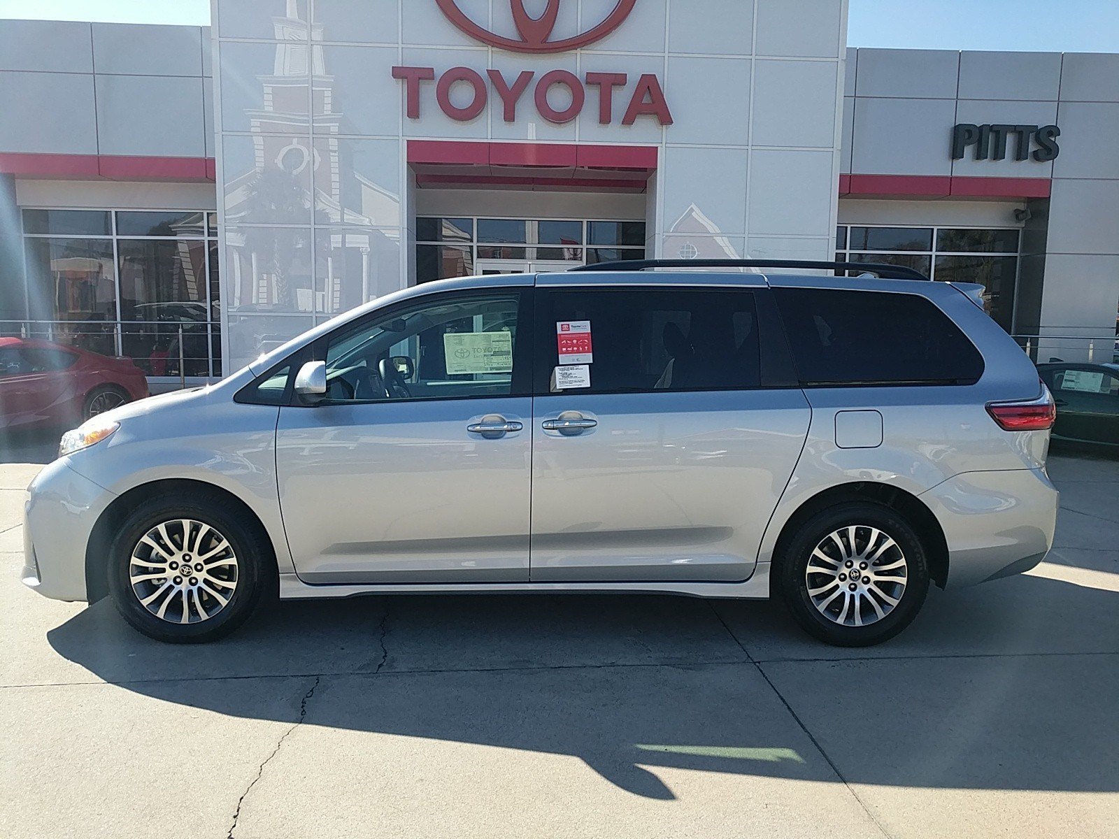 New 2020 Toyota Sienna XLE Mini-van, Passenger in Dublin #TR8409 ...